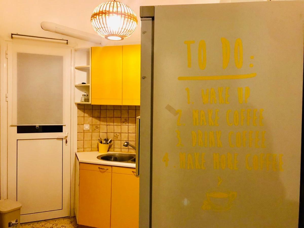 Joyfull Apartment Perfect Location Атина Екстериор снимка
